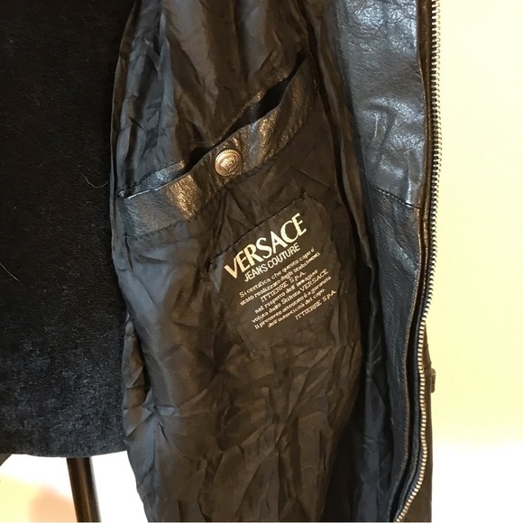 𝅺women’s black 2XL vintage Versace 3/4 length leather coat/ jacket. - Picture 9 of 12